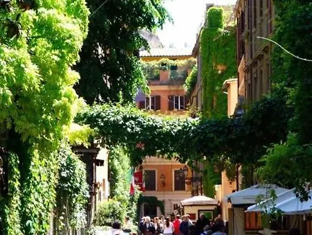 Amazing Panoramic Artist's Loft Spanish Steps *
