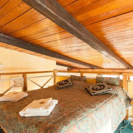 Amazing Panoramic Artist's Loft Spanish Steps * Roma