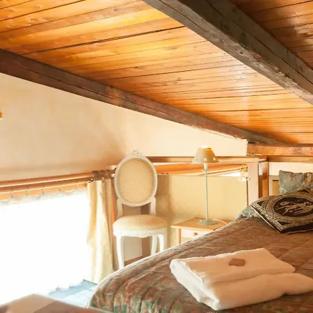 Amazing Panoramic Artist's Loft Spanish Steps *