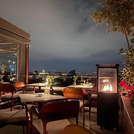 Amazing Panoramic Artist's Loft Spanish Steps *