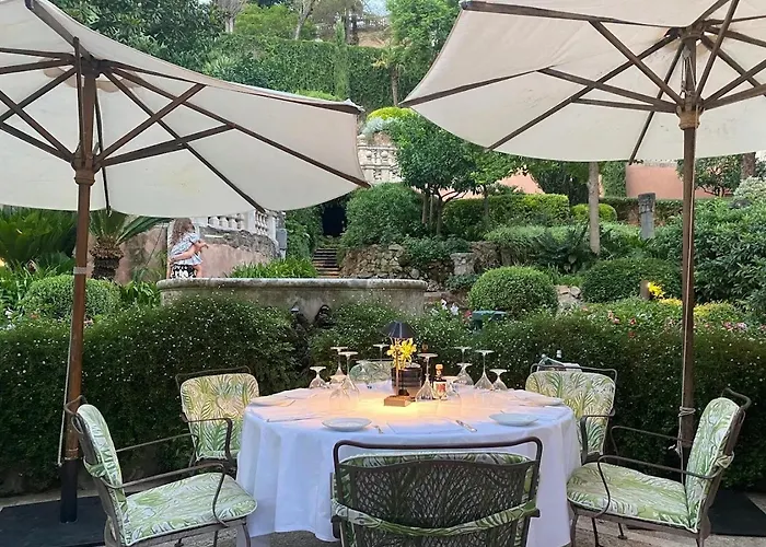 Amazing Panoramic Artist's Loft Spanish Steps * Řím