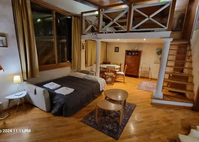 Amazing Panoramic Artist's Loft Spanish Steps *