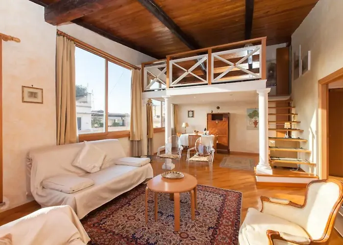 Amazing Panoramic Artist's Loft Spanish Steps Apartmán *